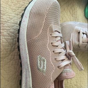 Skechers Steel Toe Women's Pale Pink Knit Lace-Up Sneakers for Work